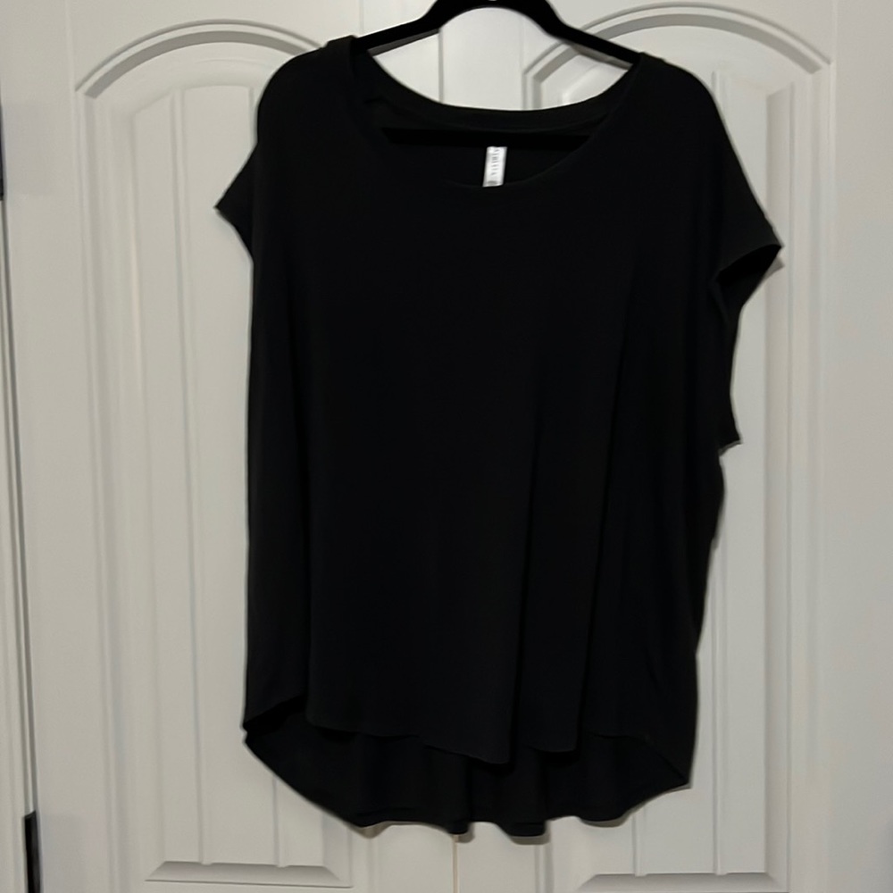 Athleta Tee Black 2x